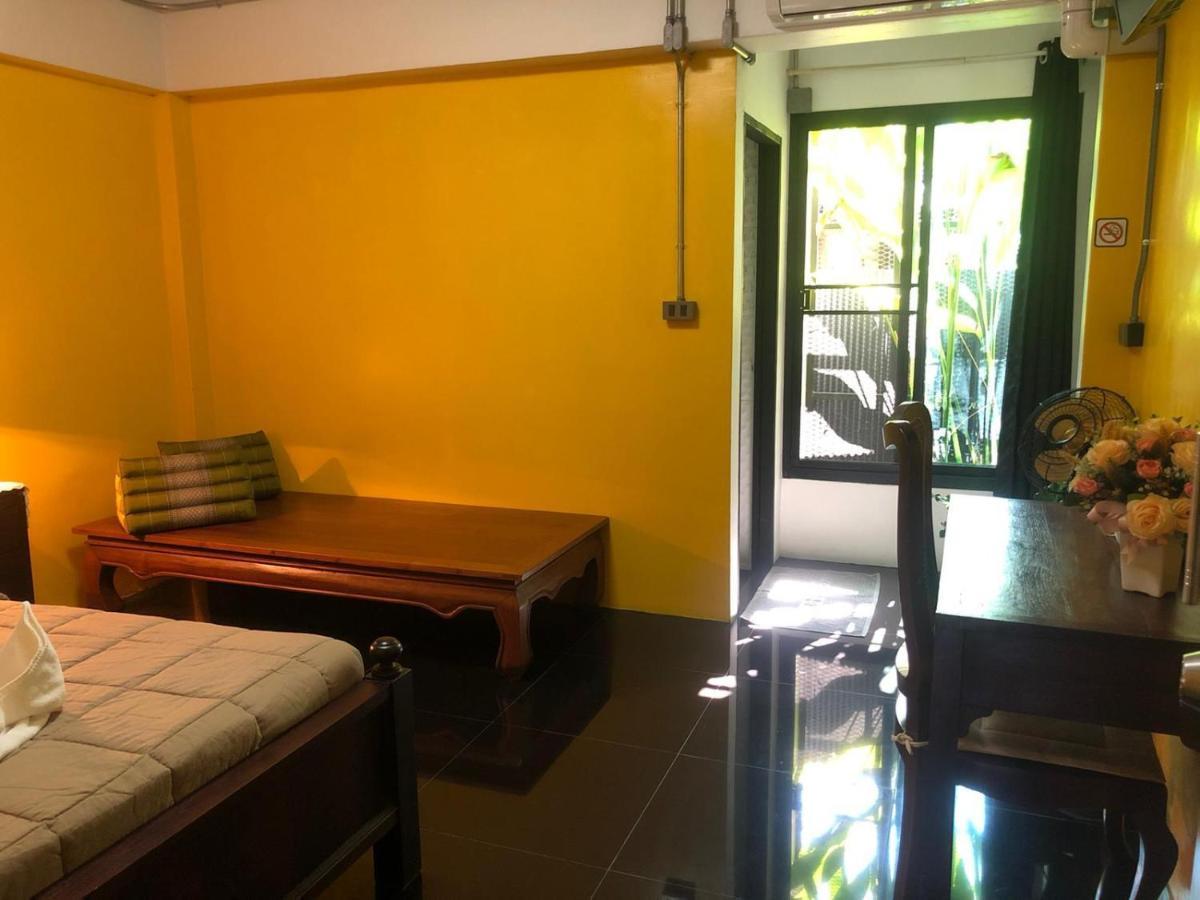 Baan Lung Poshtel Pansiyon Chiang Mai Dış mekan fotoğraf