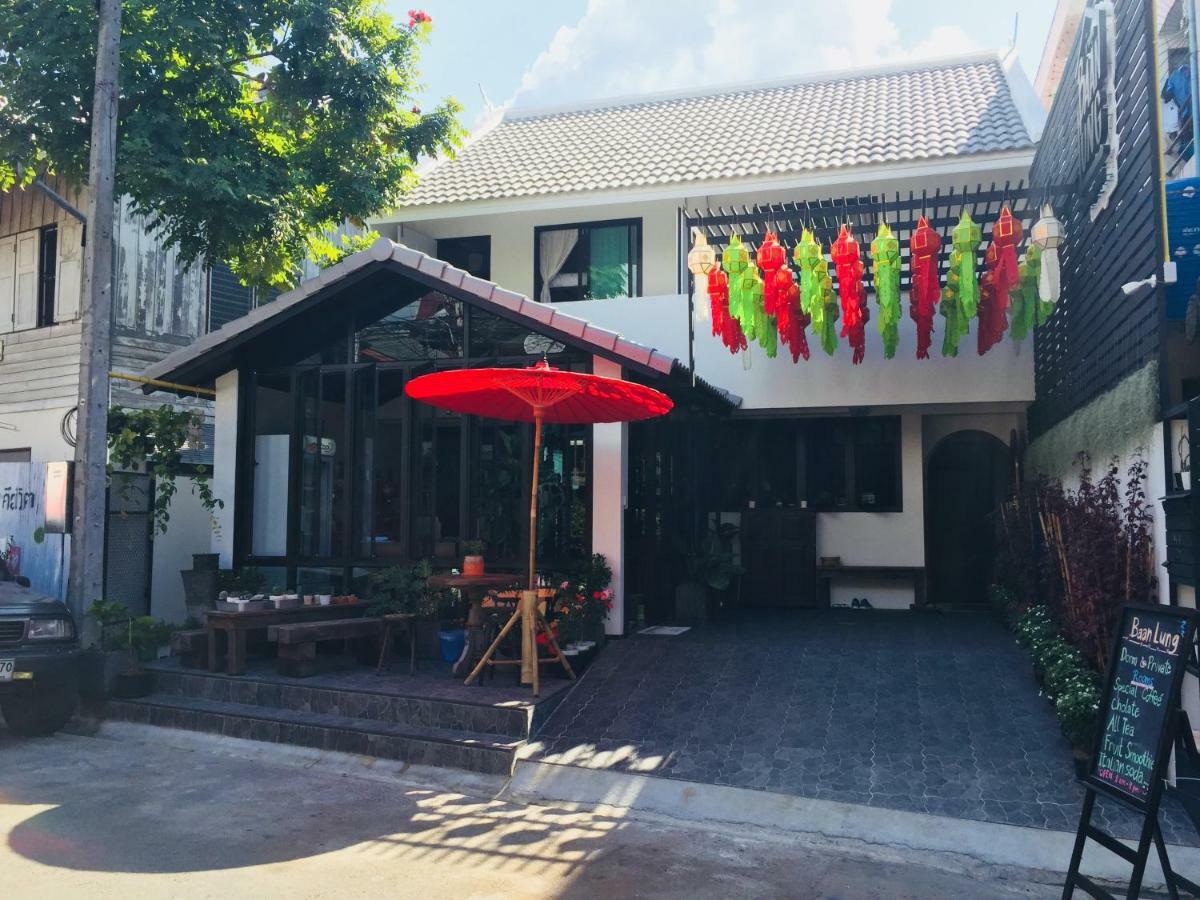 Baan Lung Poshtel Pansiyon Chiang Mai Dış mekan fotoğraf